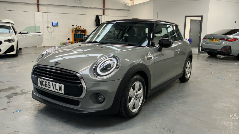 MINI Hatchback 1.5 Cooper Classic II 3dr Petrol Hatchback